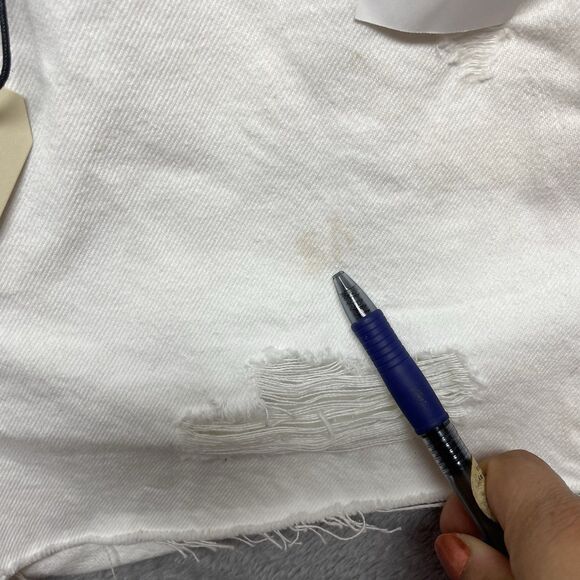 Levi's Premium 501 High Rise Distressed Off-White Denim Shorts Women's Sz 29 - Picture 13 of 15